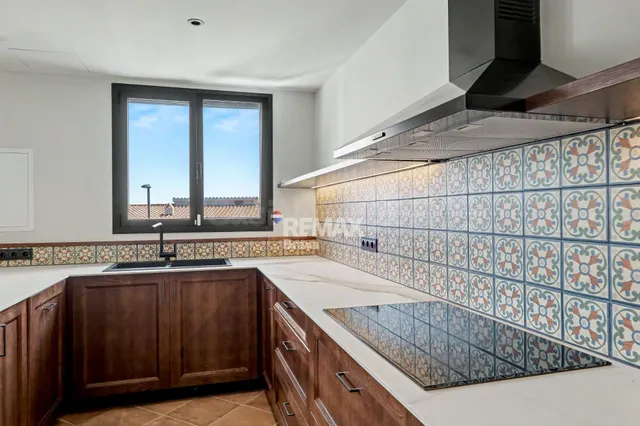 Exclusiva villa de lujo de reciente construcción con vistas  - foto 4