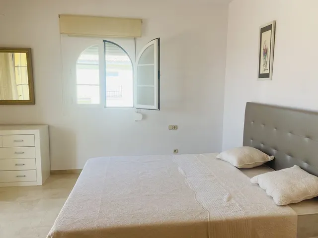 Villa 3 habitaciones 203m² en alquiler - Centro — 16