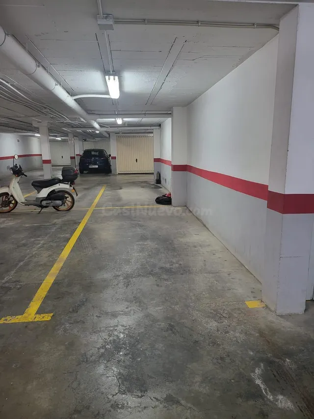 Garaje en venta — 3