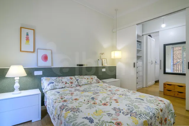 Vivienda con balcón y ascensor en pleno corazón del Gòtic — 15