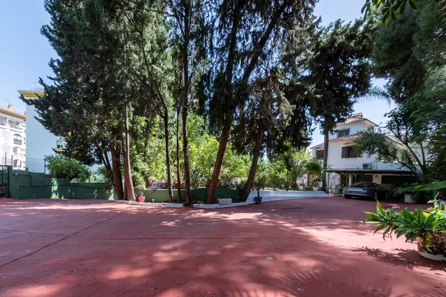 Chalet 4 habitaciones 500m² en venta - Marbella — 29