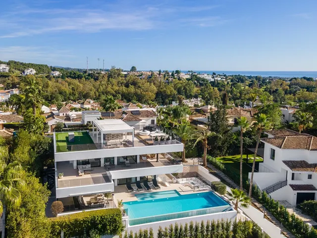 Chalet 5 habitaciones 661m² en venta - Marbella — 48