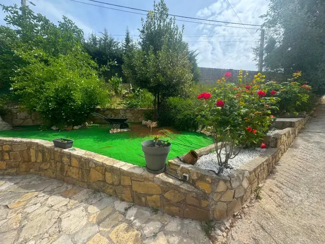 Casa en planta baja y con piscina en parcela de 1250m2 — 18