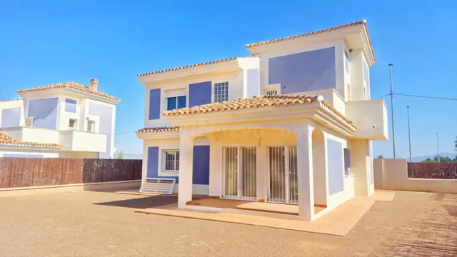 VENTA DE VILLA INDEPENDIENTE EN JARDINES DE LA ALMENARA, LOR - foto 3