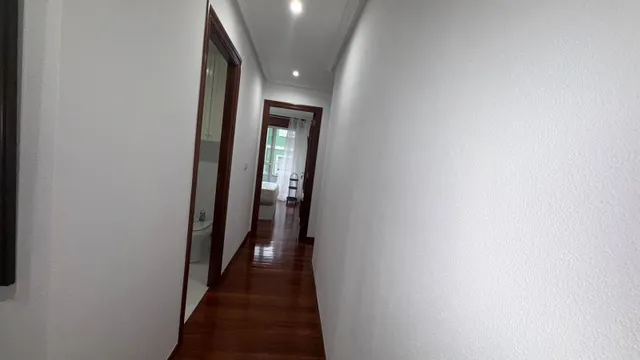 MARAVILLOSO PISO DE ALQUILER POR TEMPORADA EN PLENO CENTRO DE OURENSE – ZONA VALLE-INCLÁN — 34