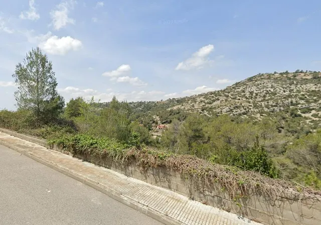 SE VENDE TERRENO URBANO EN OLESA DE BONESVALLS — 2