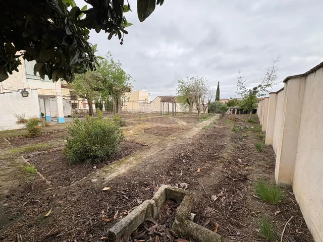 Venta solar urbano y vivienda en La Zubia - foto 3