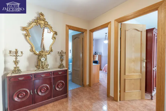 Casa independiente a 5 minutos de Granada en buen estado para entrar a vivir — 44