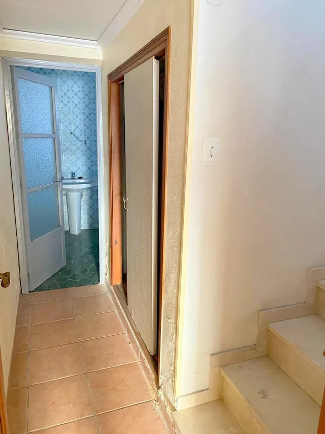AMPLIA VIVIENDA CON PATIO Y GARAJE — 9