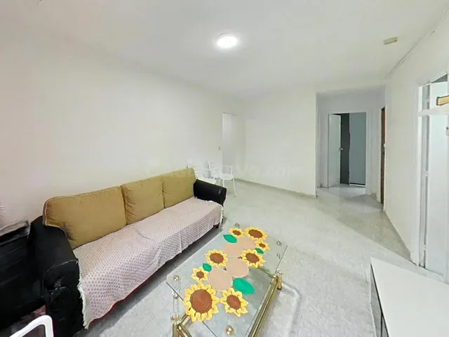 Planta baja para entrar a vivir  can puiggener - Sabadell. — 5