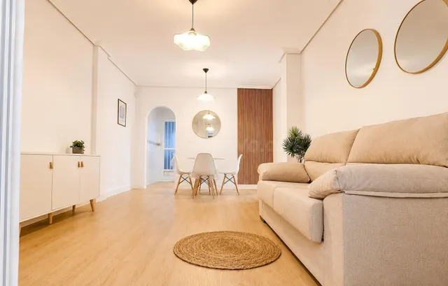 APARTAMENTO EN MONTEZENIA CON PISCINA Y LISTO PARA ENTRAR A  - foto 5