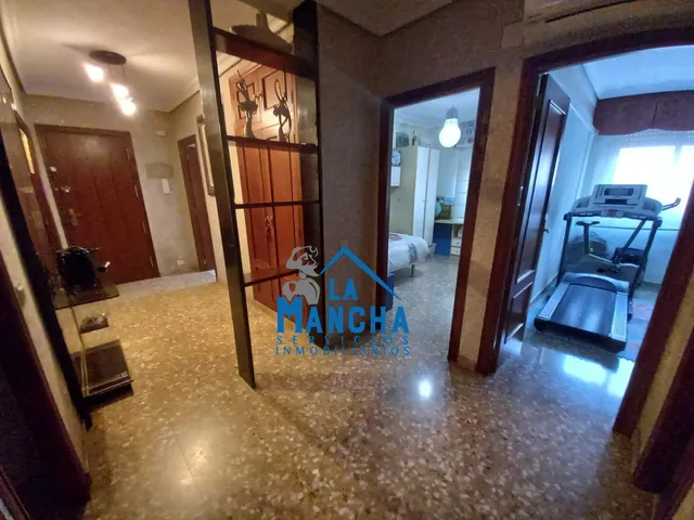 * 175.000€*. INMOBILIARIA LA MANCHA VENDE PISO PARA ENTRAR A VIVIR DE 4 habitaciones EN ZONA ENSANCHE- FRANCISCANOS — 24