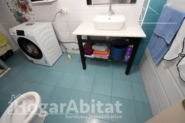 AMPLIA CASA CON GARAJE Y GRAN TERRAZA Y UNA SEGUNDA VIVIENDA — 37
