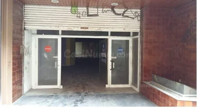 LOCAL COMERCIAL EN VENDA A MANRESA. - foto 4