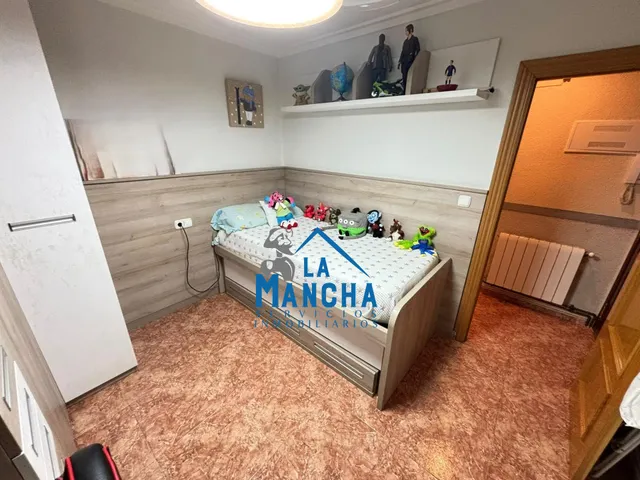 *146.000€* inmobiliaria la mancha vende piso en zona circunvalación-carrefour de Albacete — 33