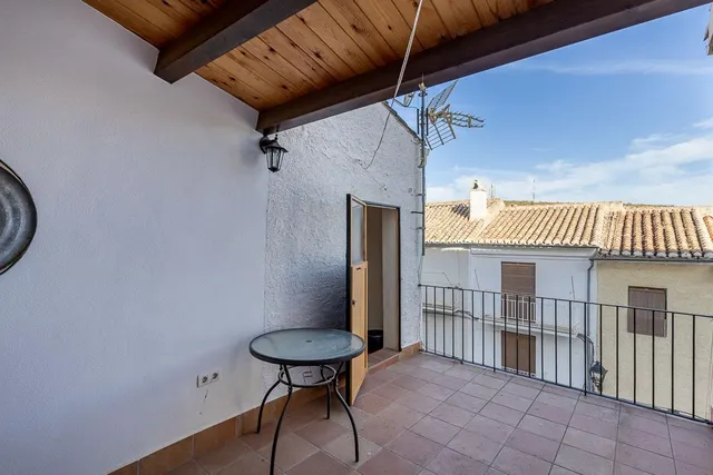 GR3929 - Alhama de Granada - Casa de pueblo reformada con patio delantero y azotea — 21