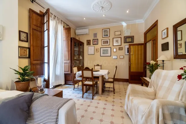 Amplio piso de tres habitaciones en el centro de Palma - foto 3