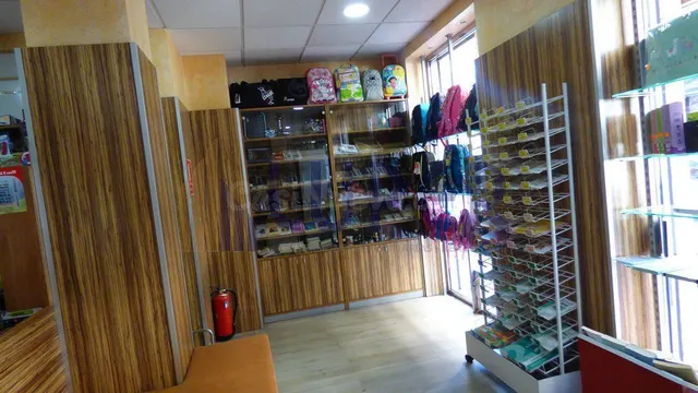 Local comercial 114m² en venta - Sur - foto 3
