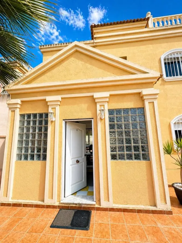 Villa 3 habitaciones 86m² en venta - Parque las naciones — 48