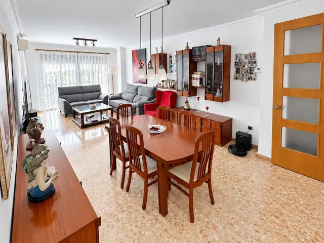 Ref- 08701 Salico presenta - AMPLIA VIVIENDA DE 4 habitacion