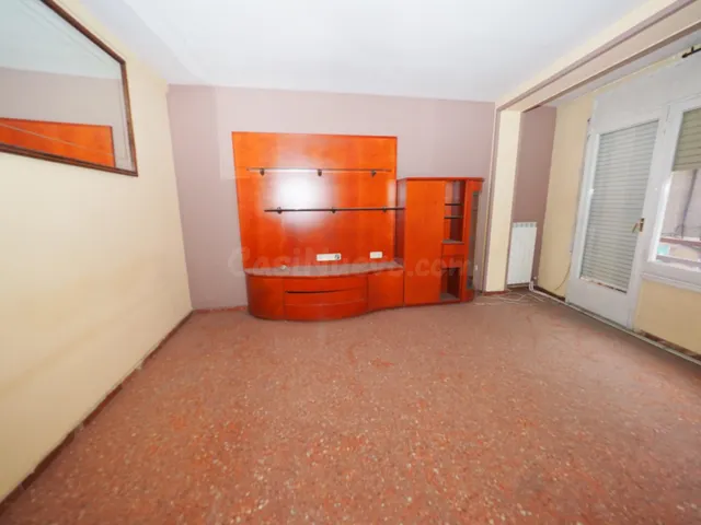 Inversión inmobiliaria en Manresa: piso 95m2 sin posesión - foto 2