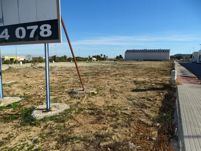 PARCELA INDUSTRIAL EN POLIGONO "LOS VALEROS" BENIJOFAR — 2