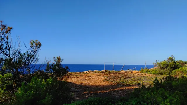 Solar en primera línea de mar con vistas espectaculares — 15