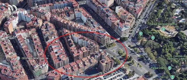 OPORTUNIDAD DE INVERSIÓN!!!- PISO CON PK INCLUIDO - ALQUILADO - NOU MOLES — 9