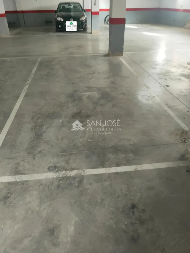 SE VENDE GARAJE CON TRASTERO EN ZONA DE AUTOBUSES EN ASPE - foto 5
