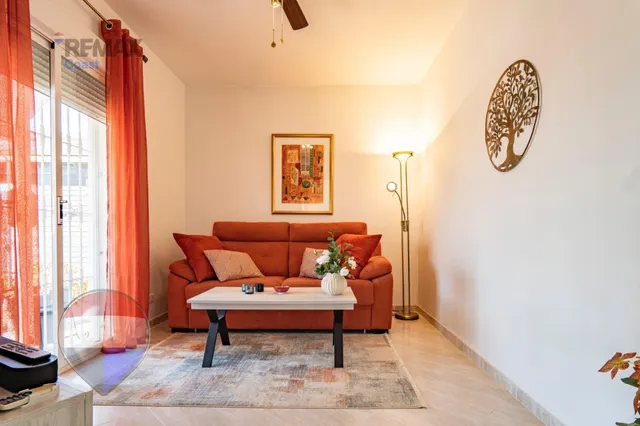 VILLA INDEPENDIENTE CON PISCINA, GRANDES TERRAZAS Y VISTAS AL MAR EN BENAJARAFE — 44