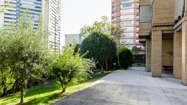 PISO en VENTA en ZARAGOZA - Avenida Navarra (Ref.: 00932) — 43