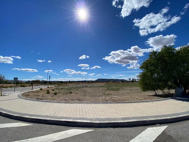 ALQUILER de Suelo Terciario-Comercial en la ZONA EL OLIVAR — 4