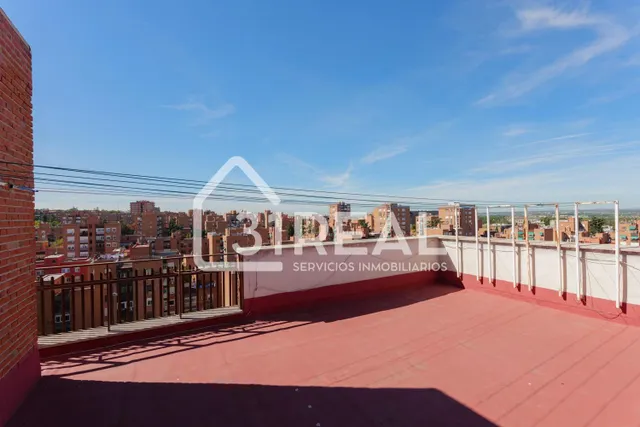 Penúltima planta, vistas despejadas y reforma de alta calidad en antonio machado — 25