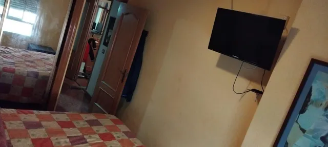 Habitación en Alquiler: Comodidad y Privacidad en La Florida (zona Mercadona av/ Orihuela) — 2