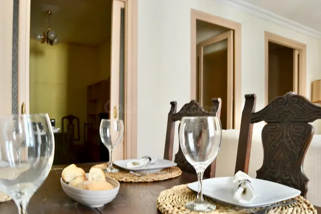 AMPLIA VIVIENDA EN EL CORAZON DE PAMPLONA - foto 4