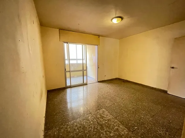 Piso junto a la Plaza de Toros. — 23