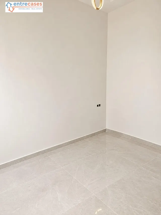 Casa Tipo Dúplex 4 habitaciones 328m² en venta - 3 de Abril — 29