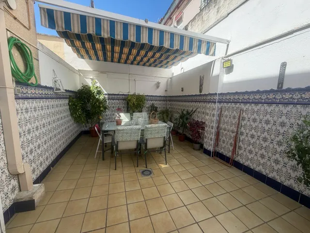 Amplio Adosado en Caceres - Zona Fratres a la Venta - foto 3