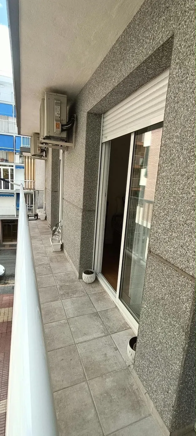 MAGNIFICO PISO DE TRES DOMITORIOS Y DOS BAÑOS REFORMADO CERCA DEL MAR — 22