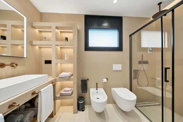 Exclusiva villa de diseño moderno con piscina privada, jardín, garaje y domótica avanzada — 34