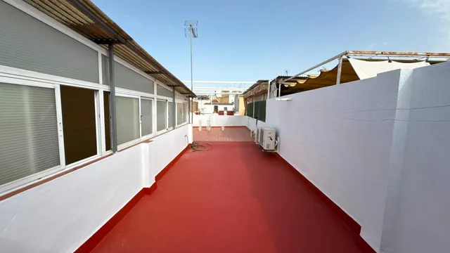 CASA DE PLANTA BAJA CON AZOTEA TRANSITABLE — 15