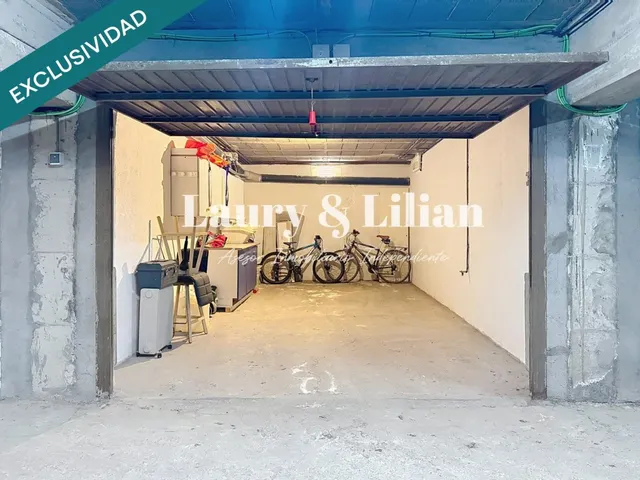 Apartamento de 3 dormitorios con piscina en el lago Sant Maurici — 28