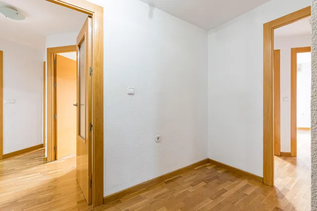 Vivienda de 3 dormitorios con terraza en calle del Pilar, centro de Murcia. — 13