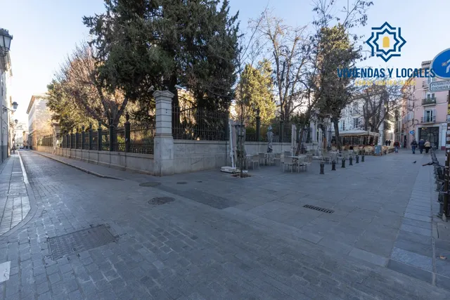 Oportunidad junto a plaza Trinidad — 43