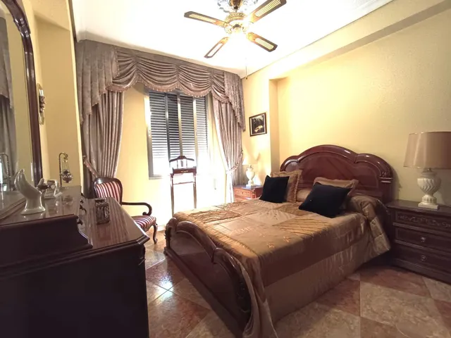 Gran vivienda con 5 dormitorios junto avenida Barcelona!! — 8