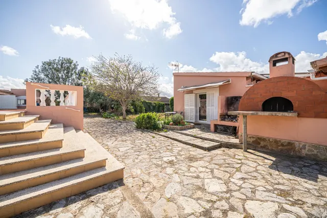 Finca rústica con gran terreno, dos viviendas y piscina en S - foto 5