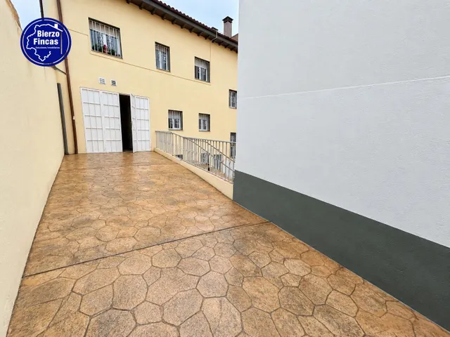 **se vende casa en Oviedo** — 46