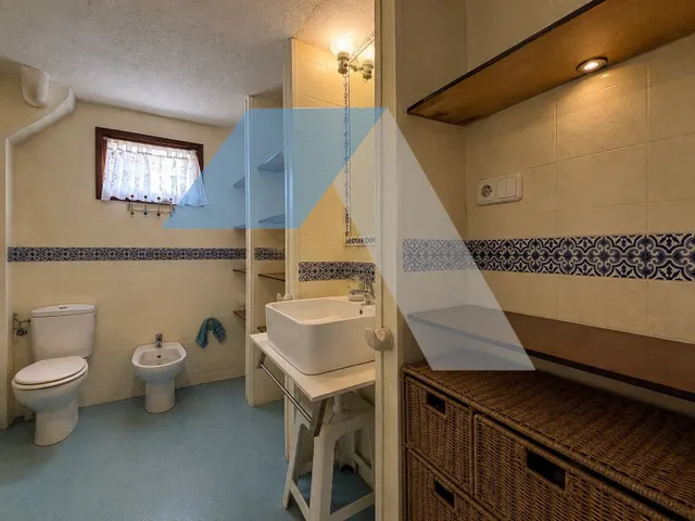 Chalet con gran parcela y múltiples posibilidades en Los Girasoles — 26