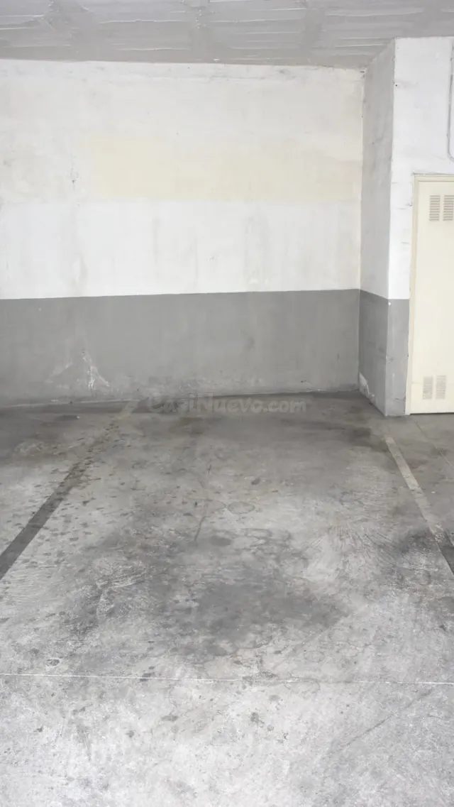 SE VENDE PLAZA DE GAARJE EN EL CENTRO — 2