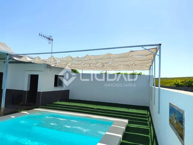 Parcela con construcción y piscina en Reventón Chico — 6